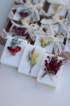 Kutulu karış kuru çiçekli sabun resimleri
