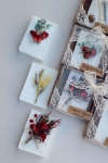 Kutulu karış kuru çiçekli sabun resimleri