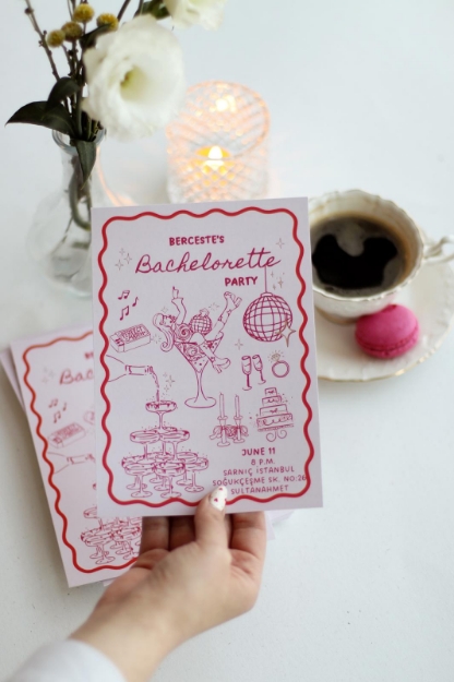 Bachelorette Card resmi