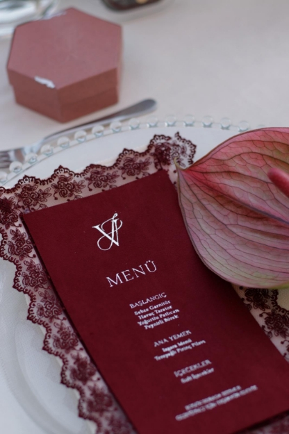 Bordo Dantelli Menü Kartı resmi