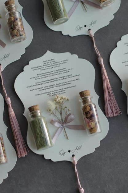 Rose and Henna  resmi