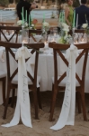 Bride & Groom dikişli sandalye kurdelesi resmi